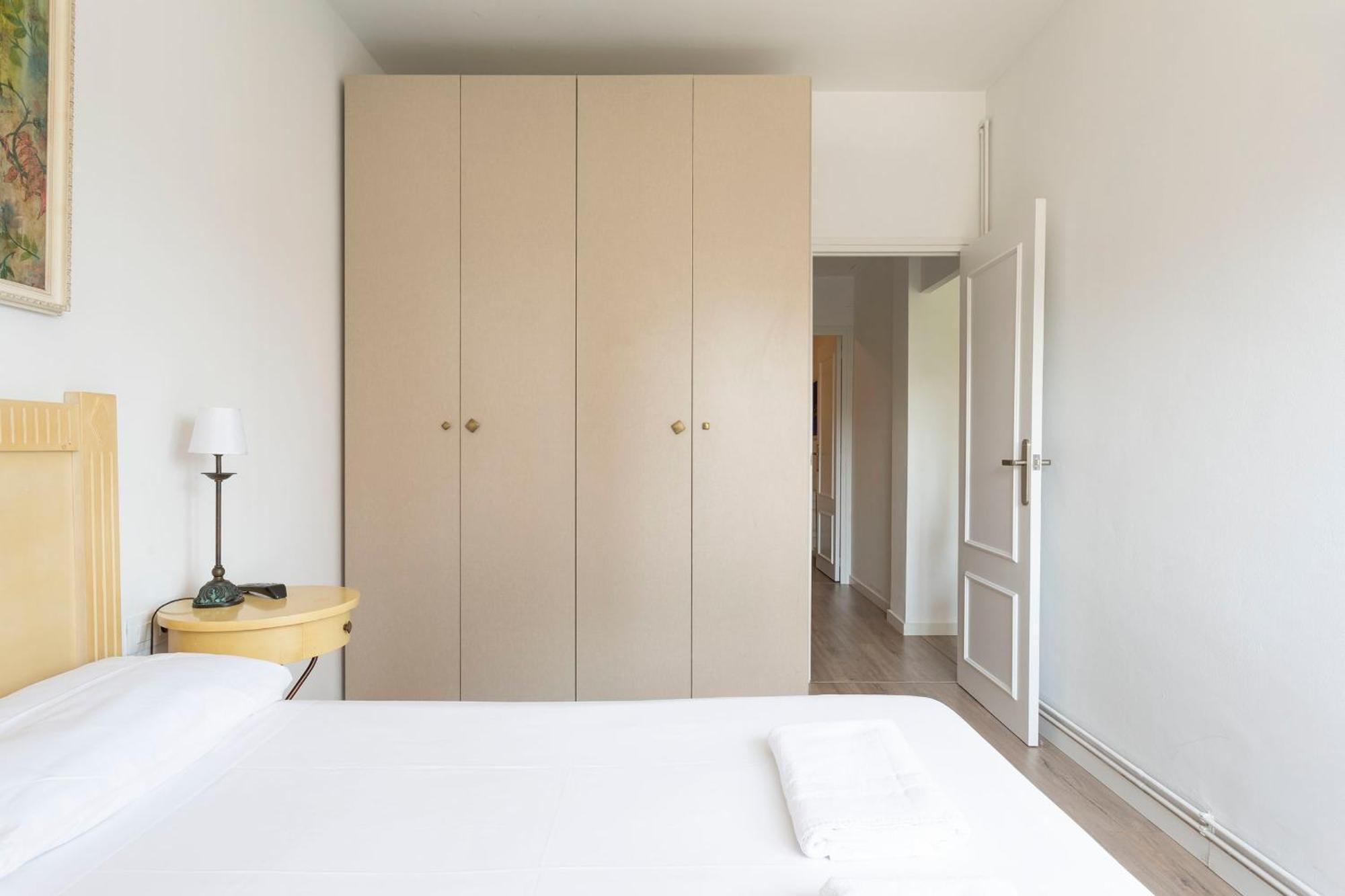 Cozy Apartment Near Fira Gran Via With Ac Оспиталет-де-Льобрегат Экстерьер фото